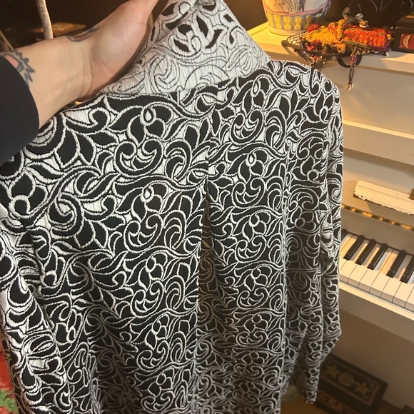 Designs by S.A.D. Chic Black and White Women's Blazer Vintage Size 14 - Picture 13 of 16